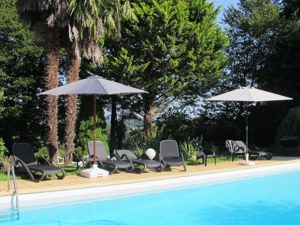 Hôtel Deshors-Foujanet Chamboulive Exterior foto